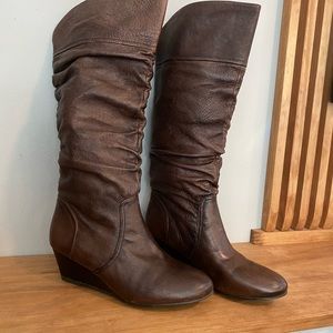 Brand New STEVE MADDEN $150 Genuine Leather Boots